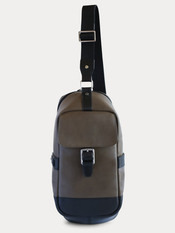 New York. Black Leather Backpack.
