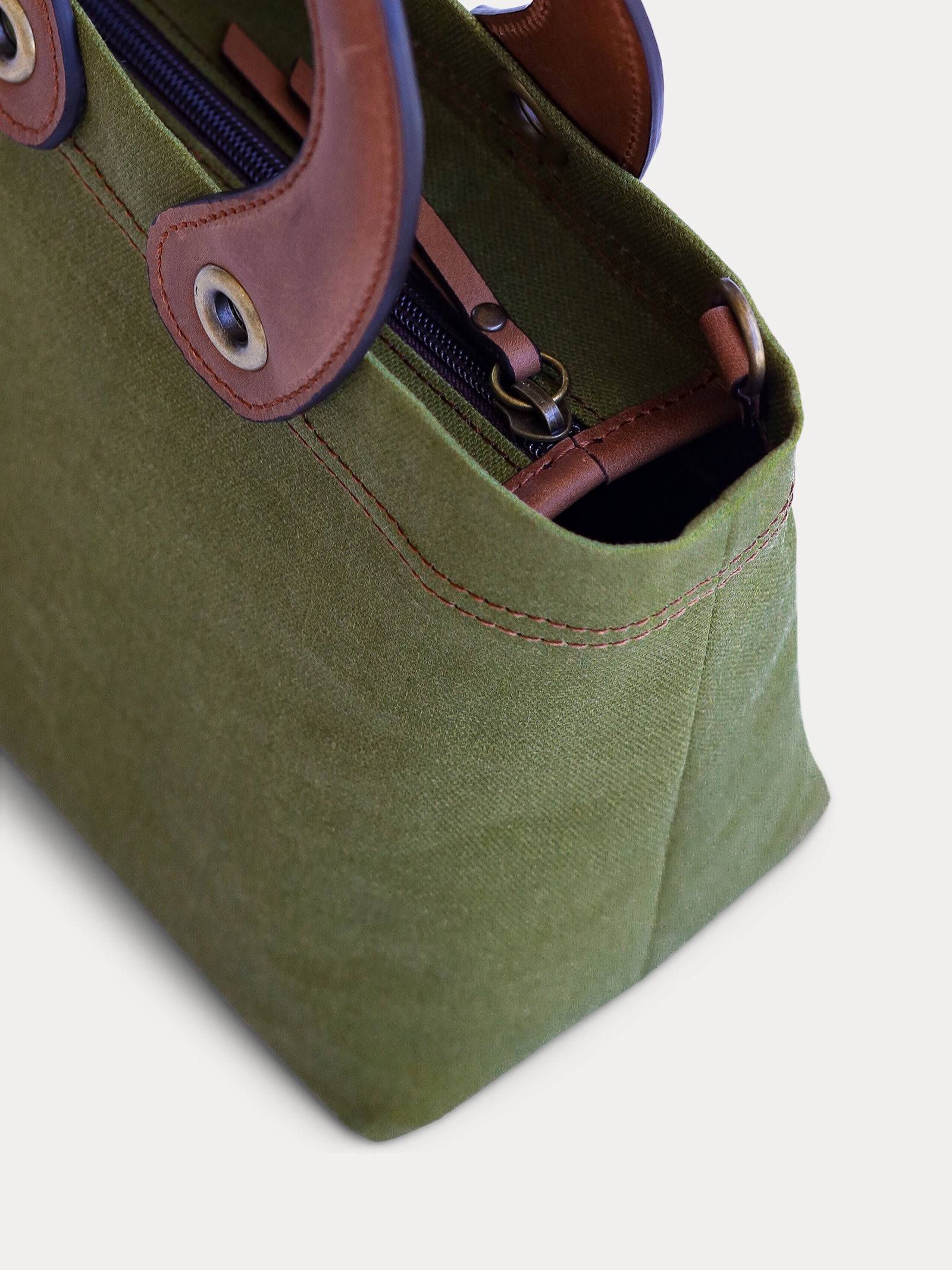 green canvas tote bag